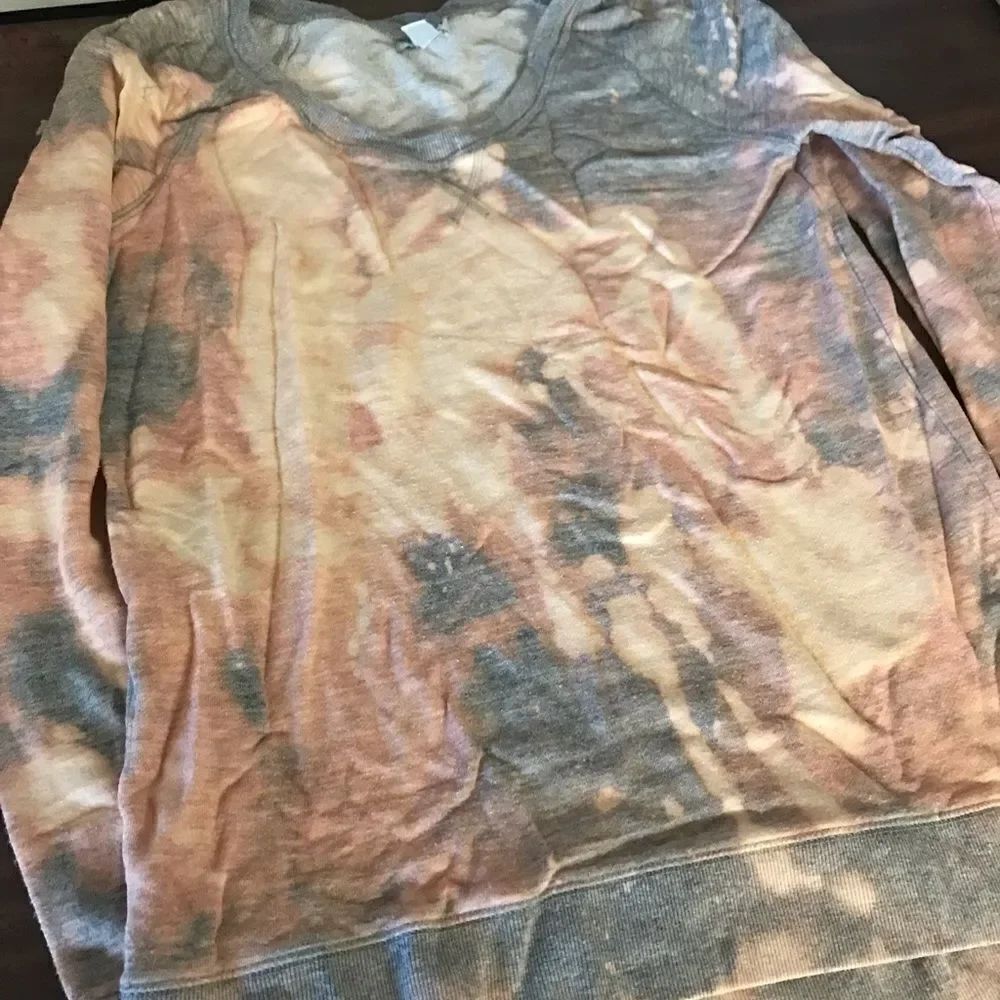 Old navy tie dyed r sweat shirt like new see pics size small